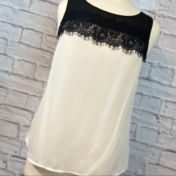 Forever 21 Lace Trimmed Button Back Tank Blouse M - Picture 11 of 11